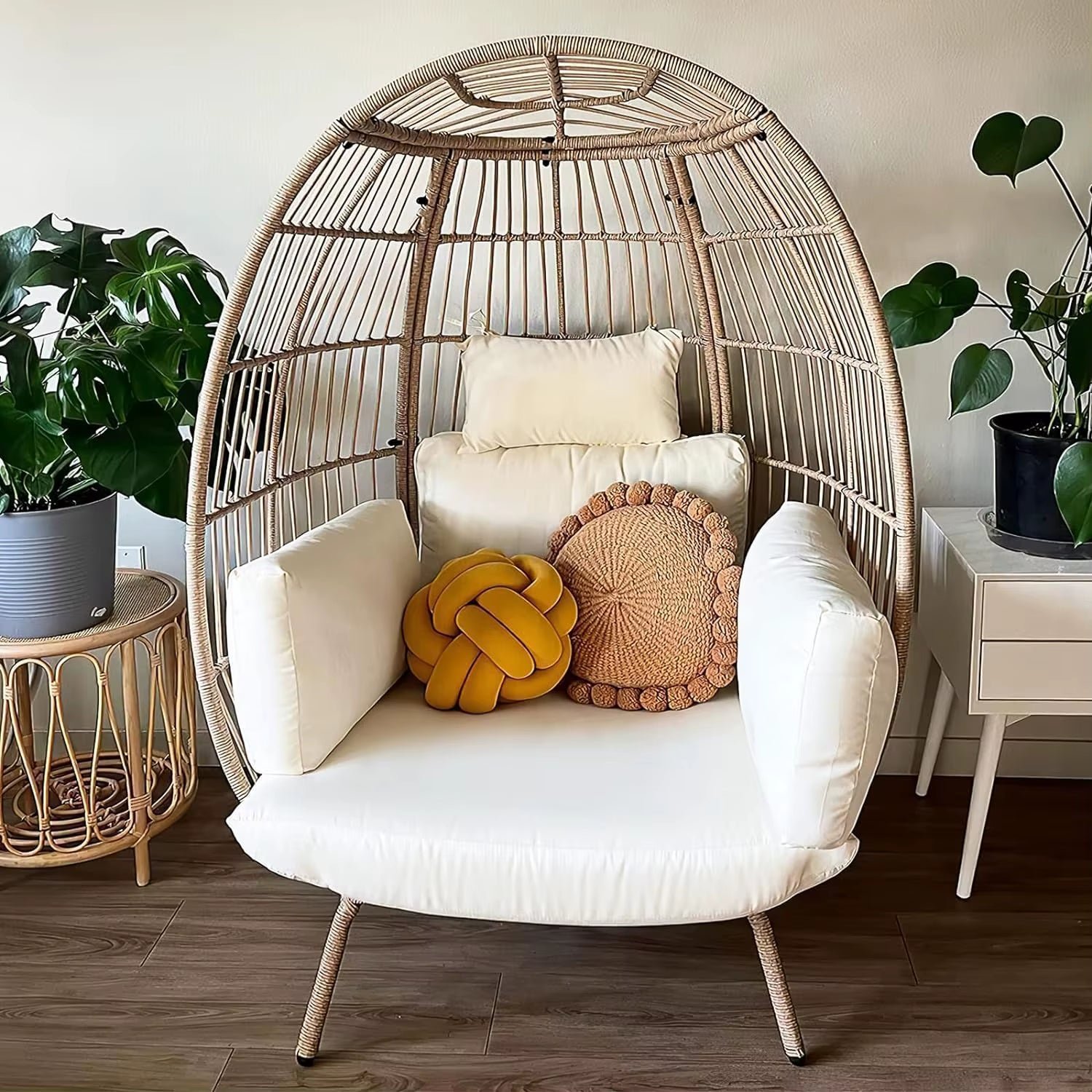 Oversized Wicker Egg Chair with 370lbs Capacity